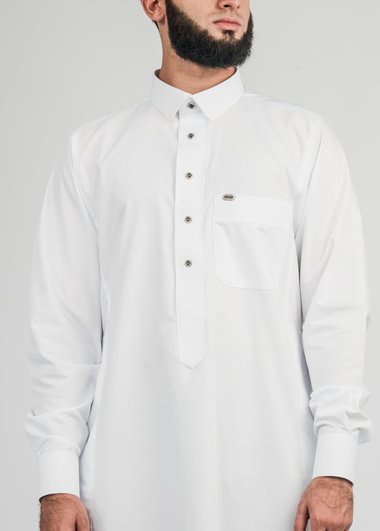 Imaarah Collared Thobe White With Silver Button