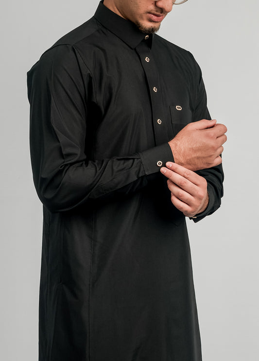 Imaarah Collared Thobe Black With Gold Button